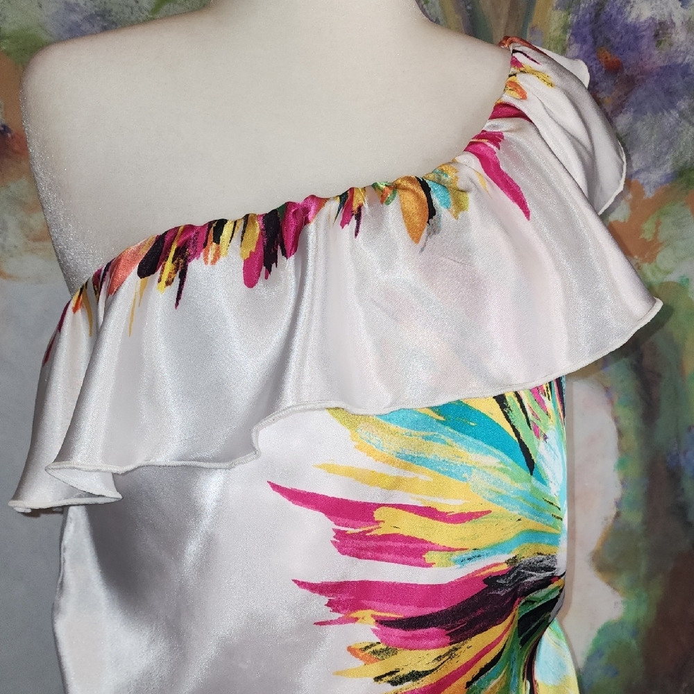 HeartSoul White Asymmetrical Ruffled Blouse - Picture 3 of 12
